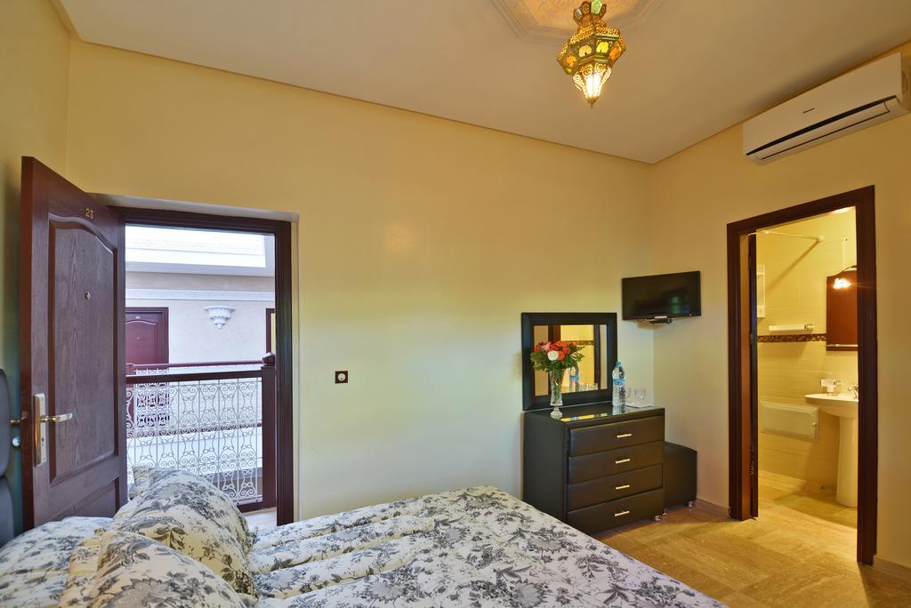 Hotel Blue Sky Fez Bagian luar foto