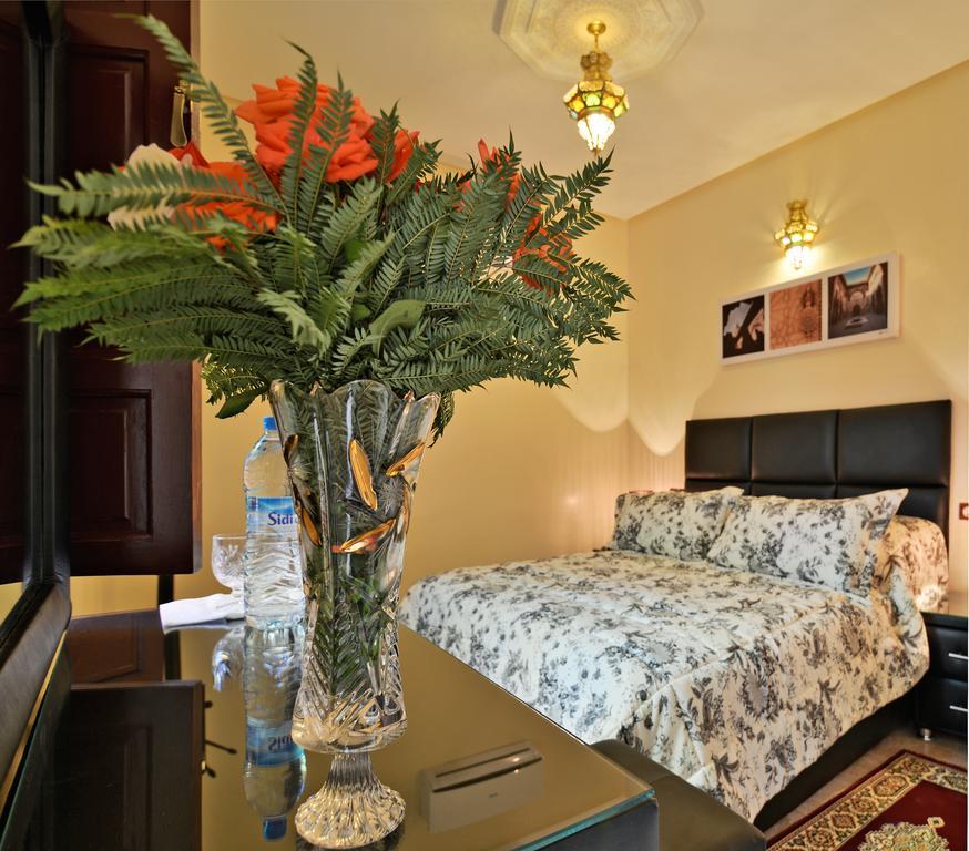 Hotel Blue Sky Fez Bagian luar foto