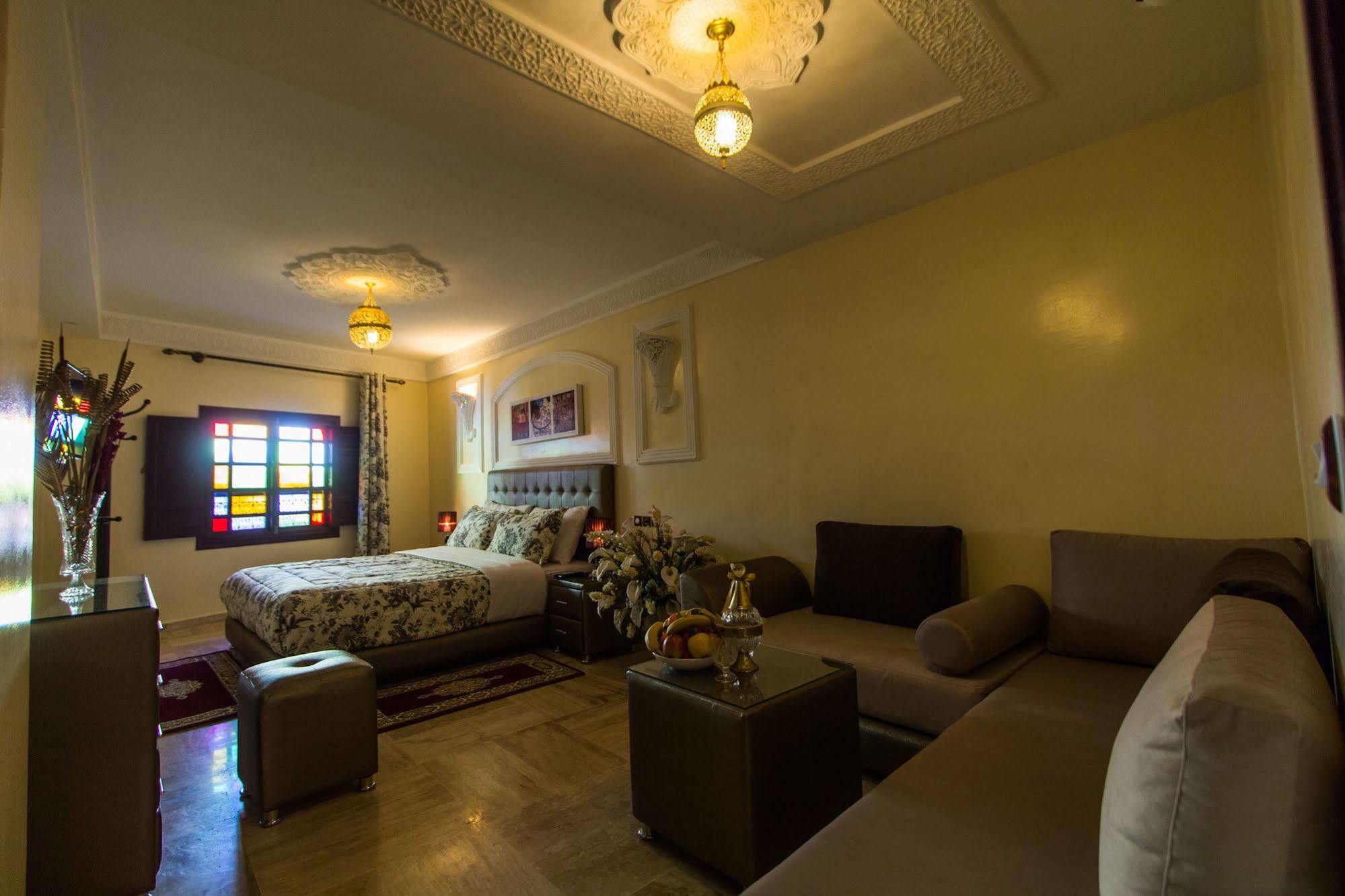 Hotel Blue Sky Fez Bagian luar foto