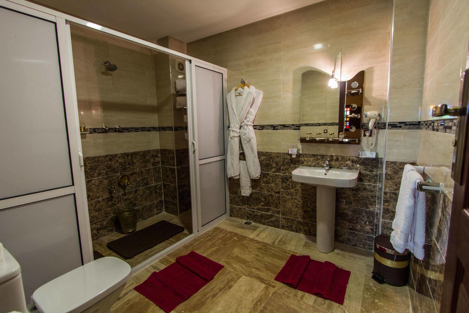 Hotel Blue Sky Fez Bagian luar foto